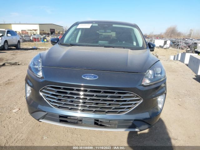 1FMCU0H63NUA18109 Ford ESCAPE SEL