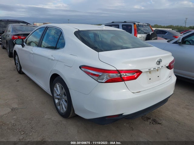 Toyota CAMRY LE 2020 4T1C11AK4LU348800 Image 3