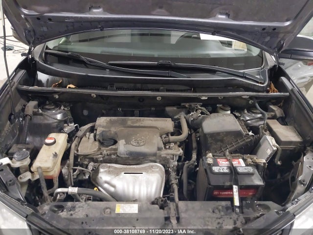 Toyota RAV4 LE 2015 JTMZFREVXFD066216 Image 10