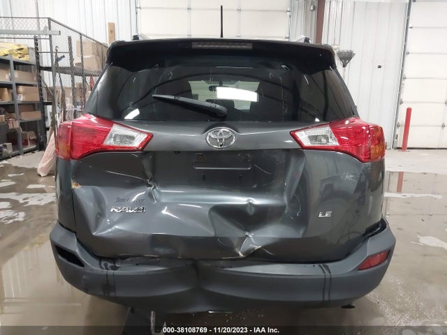 Toyota RAV4 LE 2015 JTMZFREVXFD066216 Image 16