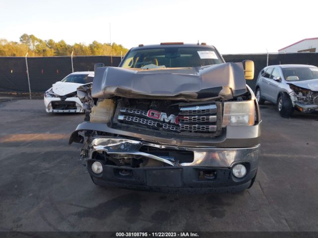 1GT121E8XEF120847 GMC Sierra 2500hd Slt