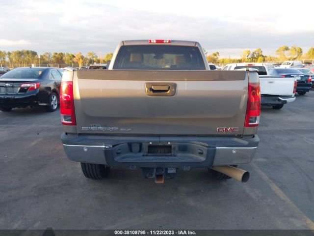 1GT121E8XEF120847 GMC Sierra 2500hd Slt