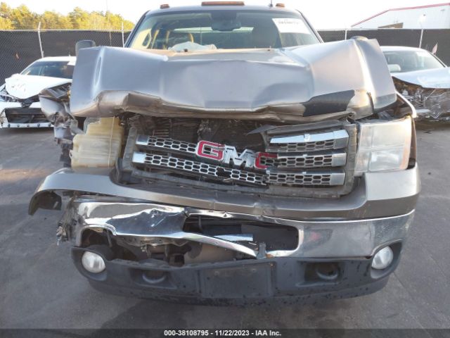 1GT121E8XEF120847 GMC Sierra 2500hd Slt