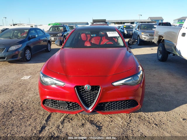 ZARFAEEN7H7562155 Alfa Romeo Giulia Ti Awd