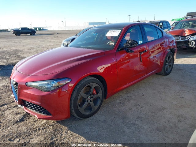 ZARFAEEN7H7562155 Alfa Romeo Giulia Ti Awd
