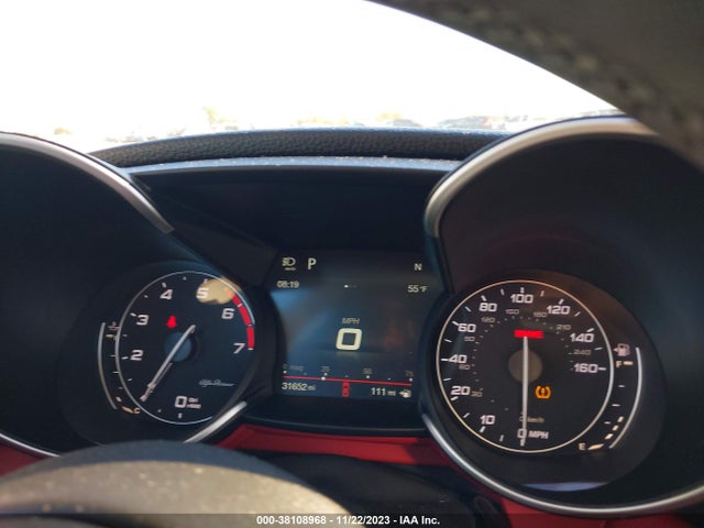 ZARFAEEN7H7562155 Alfa Romeo Giulia Ti Awd
