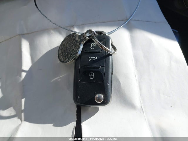 2017 VOLKSWAGEN JETTA 1.4T SE VIN: 3VWDB7AJ0HM323949