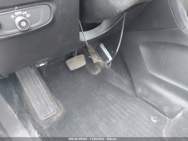 Chevrolet EQUINOX LS 2018 3GNAXHEV6JL289092 Image 11