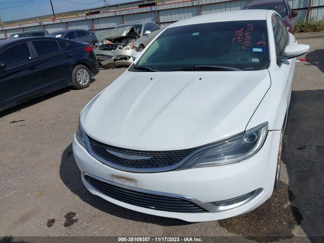 Chrysler 200 Limited 2015 1C3CCCAB0FN715656 Image 6