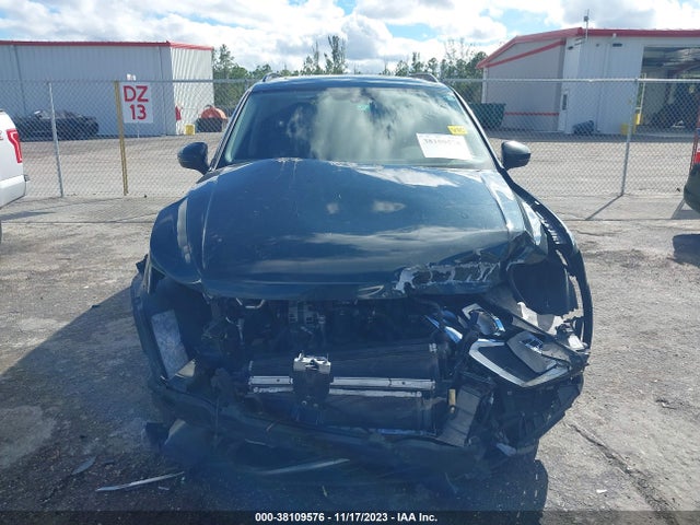 2018 VOLKSWAGEN TIGUAN 2.0T SEL/2.0T SE VIN: 3VV3B7AX3JM194390