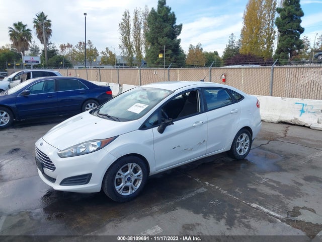 Ford FIESTA SE 2015 3FADP4BJ8FM205331 Image 2