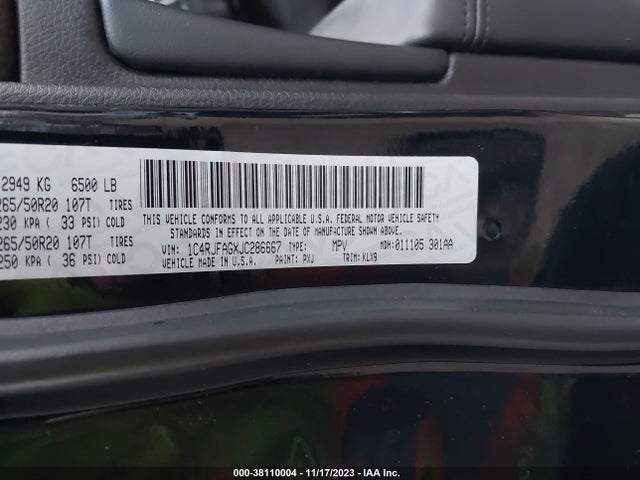 38110004 :رقم المزاد ، 1C4RJFAGXJC286667 vin ، 2018 Jeep Grand Cherokee Altitude 4x4 مزاد بيع