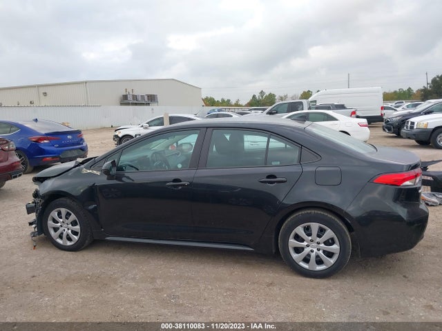 Toyota COROLLA LE 2021 5YFEPMAEXMP242132 Image 15