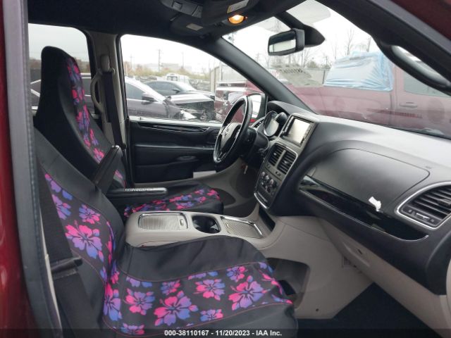 2C4RDGCG2KR632083 Dodge Grand Caravan Sxt