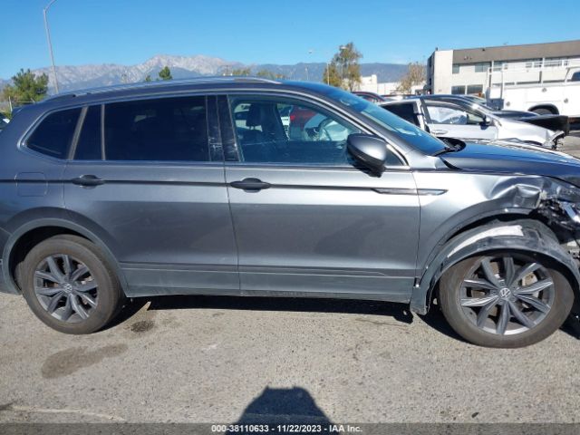 3VV3B7AX0NM112444 Volkswagen Tiguan 2.0t Se