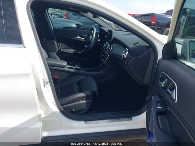 2019 MERCEDES-BENZ GLA 250 WDCTG4EB3KJ576621 Photo 4