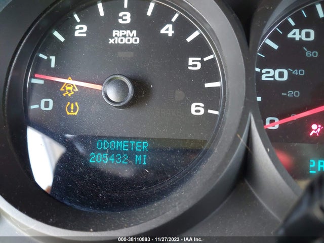 2011 CHEVROLET SILVERADO 1500 LS VIN: 3GCPCREA7BG264052