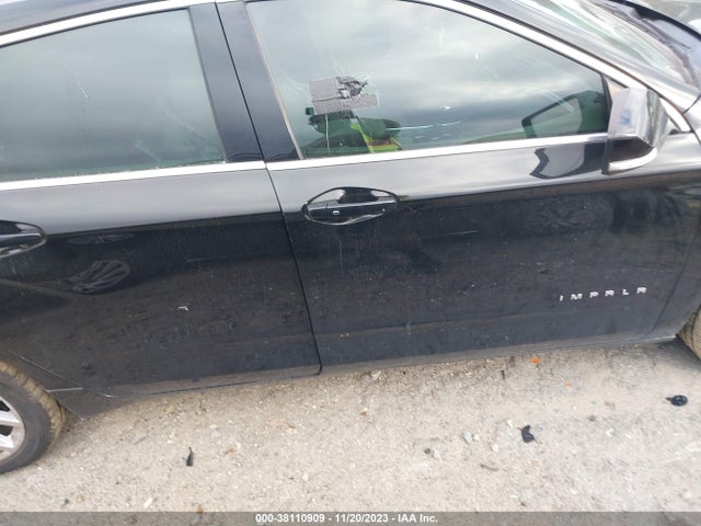 Chevrolet IMPALA 1LT 2018 2G1105S32J9168957 Image 13