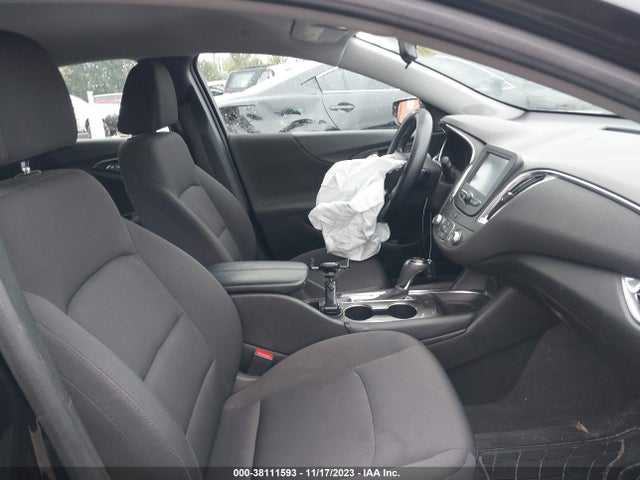 Chevrolet MALIBU LT 2018 1G1ZD5STXJF150737 Image 5