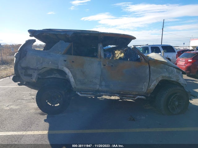 Toyota 4RUNNER SR5 2015 JTEBU5JR6F5210052 Image 12