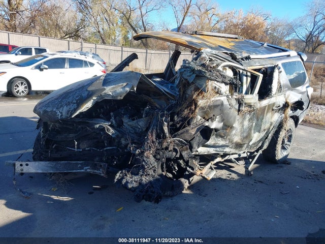 Toyota 4RUNNER SR5 2015 JTEBU5JR6F5210052 Image 2