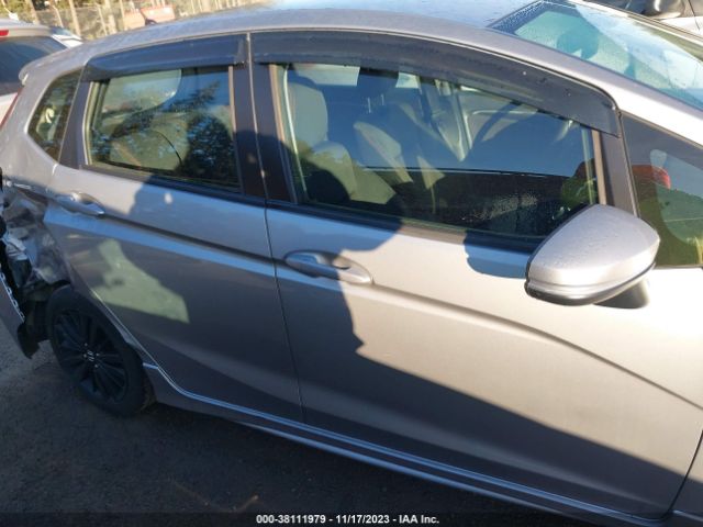 3HGGK5H6XJM708237 Honda Fit Sport