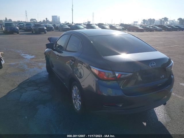 3MYDLBZVXGY118139 Scion IA