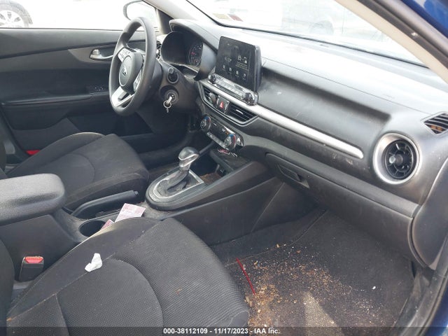 2019 KIA FORTE LXS VIN: 3KPF24AD0KE024127