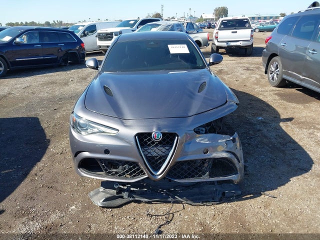ZARFAEAV1J7595924 Alfa Romeo Giulia Quadrifoglio Rwd