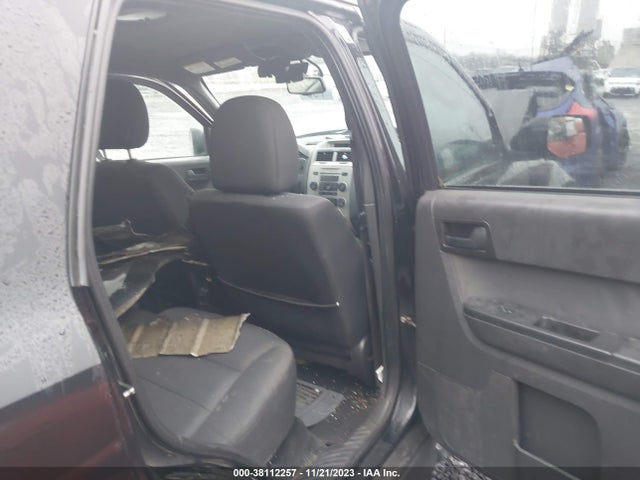 2011 FORD ESCAPE XLT VIN: 1FMCU9DG8BKB82305