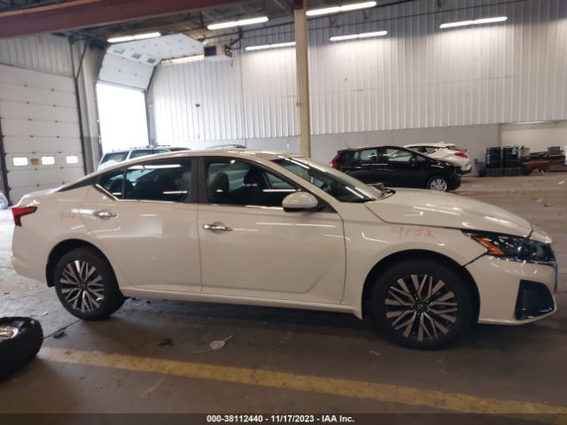 1N4BL4DW8PN422980 Nissan Altima Sv Intelligent Awd