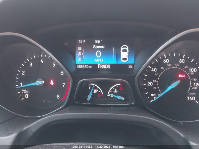 1FADP3M25JL250074 Ford FOCUS SEL