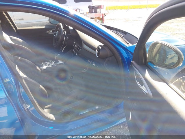 ZARFAMBN4P7669208 Alfa Romeo Giulia Veloce Rwd