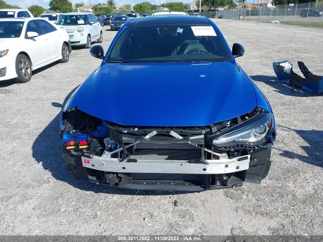 ZARFAMBN4P7669208 Alfa Romeo Giulia Veloce Rwd