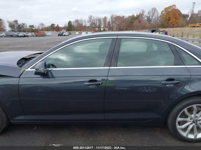 WAUGMAF4XKA006417 Audi A4 40 Premium/40 Titanium Premium