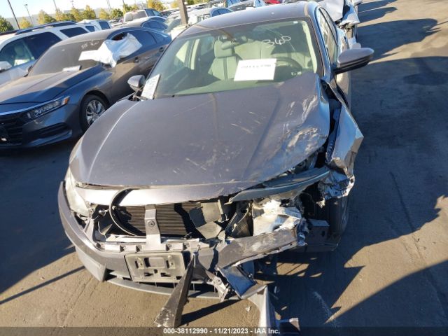 19XFC2F5XJE204376 Honda Civic Lx