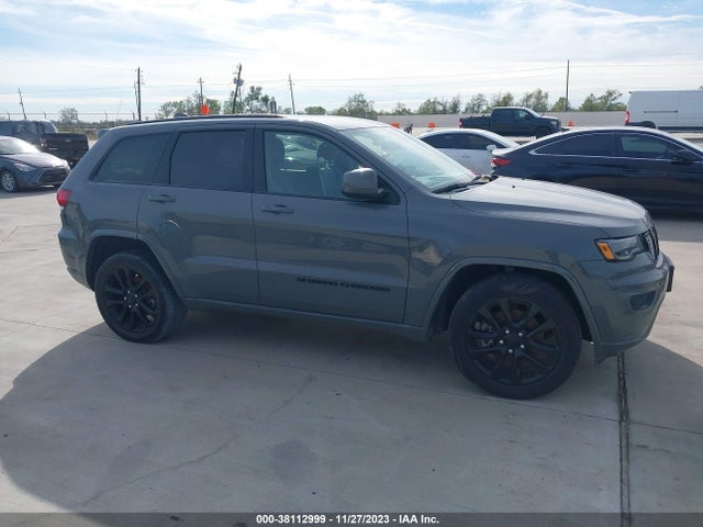 1C4RJEAG1NC128461 Jeep Grand Cherokee Wk Laredo X 4x2