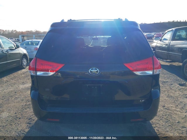 2013 TOYOTA SIENNA LE V6 8 PASSENGER VIN: 5TDKK3DC3DS284851