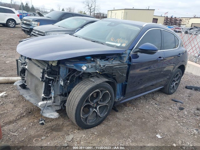 ZASPAKBN5L7C76452 Alfa Romeo Stelvio Ti Lusso Awd