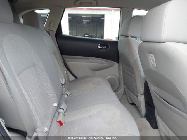 JN8AS5MT5FW653675 Nissan Rogue Select S