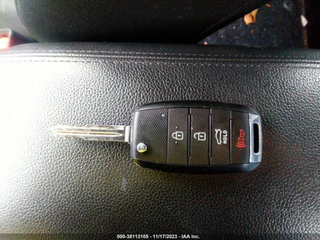 KNAFX5A85E5177044 KIA FORTE EX