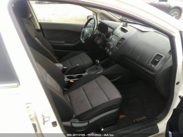 KNAFX5A85E5177044 KIA FORTE EX