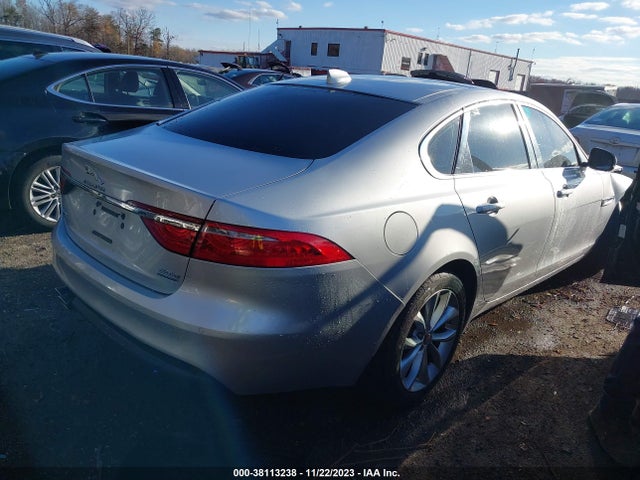 2017 JAGUAR XF SAJBJ4BN5HCY42964 Photo 3