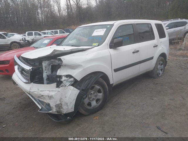 Honda PILOT LX 2015 5FNYF4H26FB008130 Image 2