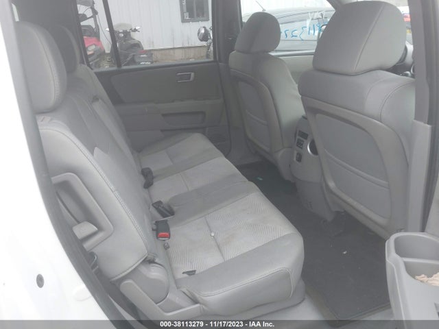 Honda PILOT LX 2015 5FNYF4H26FB008130 Image 5