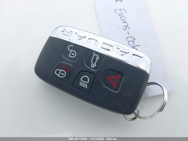 2017 JAGUAR XF SAJBE4BV9HCY28540 Photo 10