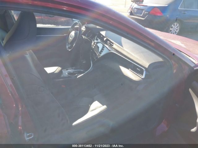Toyota CAMRY XLE 2018 4T1B11HK9JU610552 Image 5
