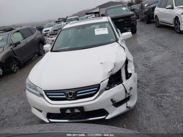 1HGCR6F71FA005674 Honda Accord Hybrid Touring