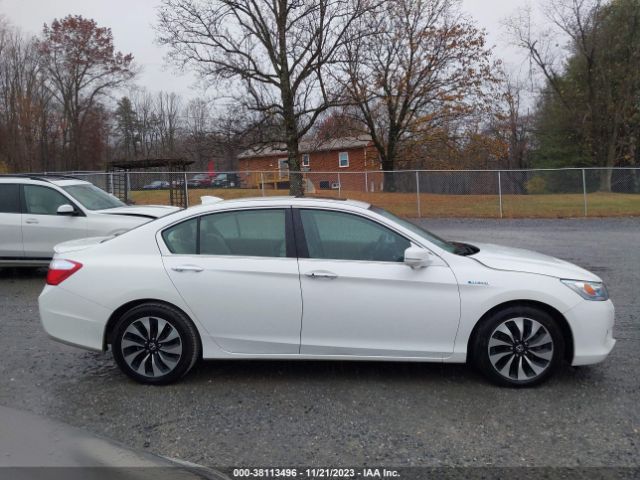 1HGCR6F71FA005674 Honda Accord Hybrid Touring