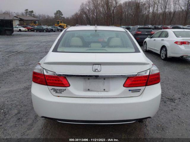 1HGCR6F71FA005674 Honda Accord Hybrid Touring